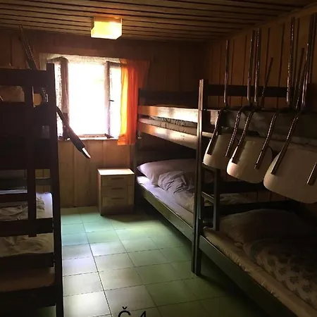 База отдыха Rodinne Ubytovani V Chatech Sruby Relax Zivohost'