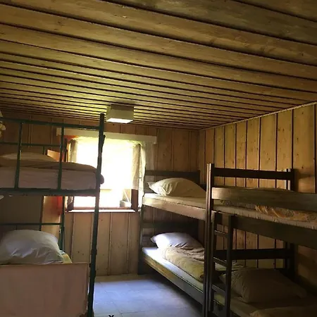 База отдыха Rodinne Ubytovani V Chatech Sruby Relax Zivohost' Krecovice